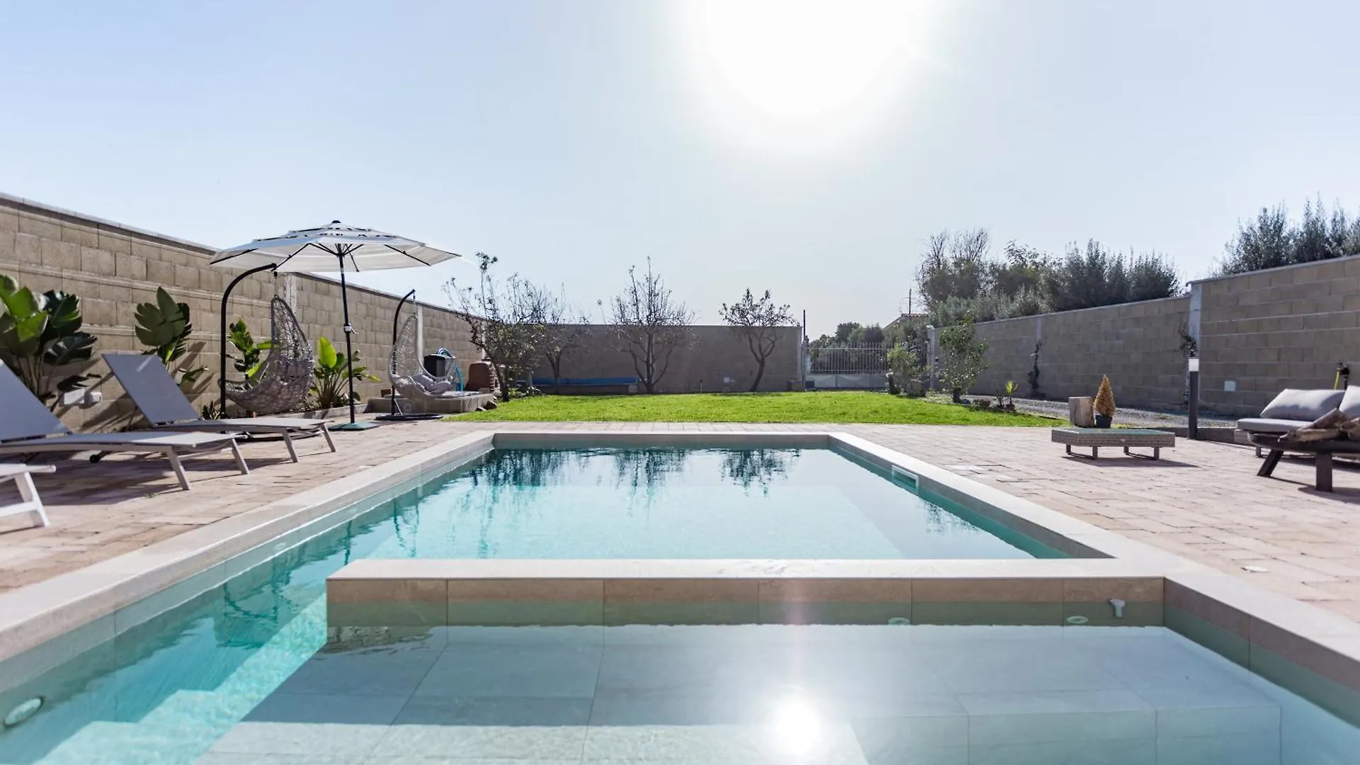 Villa With Heated Pool Quartu Sant'Elena